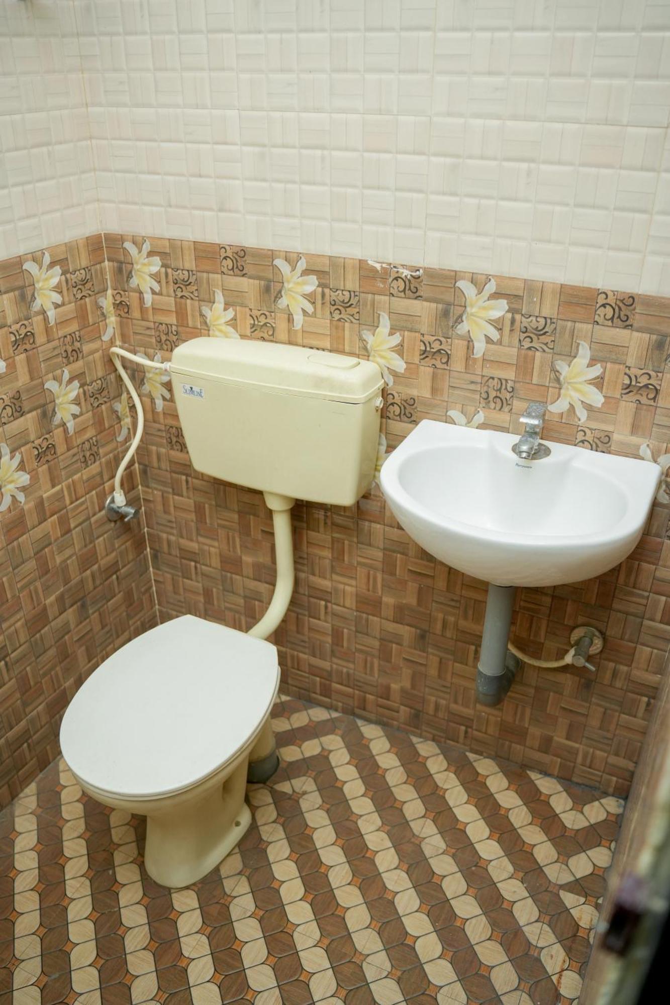 Gmr Suites Калпата Екстериор снимка